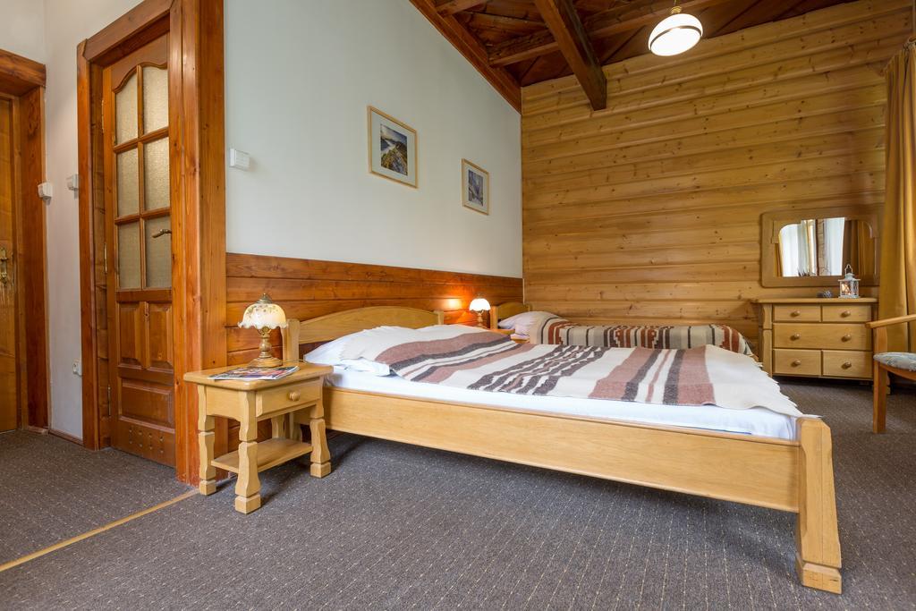 Hôtel Lipowy Dwor à Zakopane Extérieur photo
