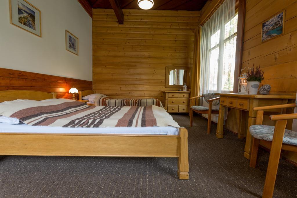 Hôtel Lipowy Dwor à Zakopane Extérieur photo