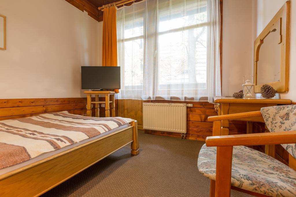 Hôtel Lipowy Dwor à Zakopane Extérieur photo