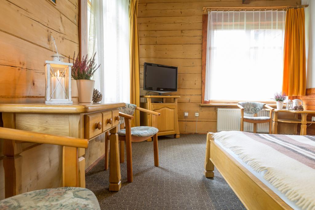 Hôtel Lipowy Dwor à Zakopane Extérieur photo