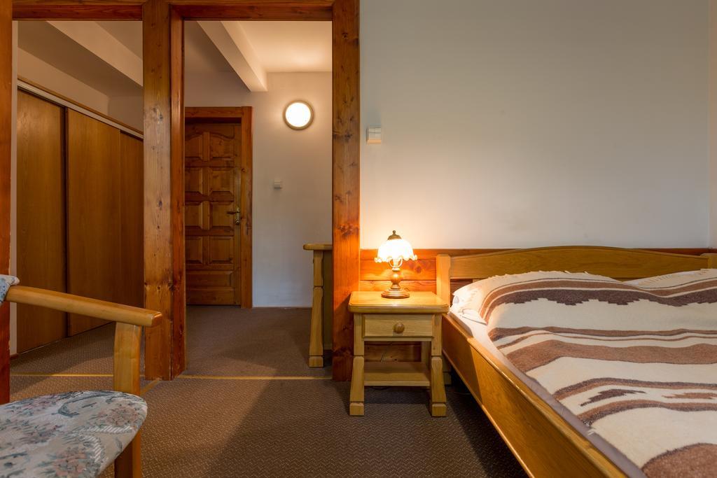 Hôtel Lipowy Dwor à Zakopane Extérieur photo