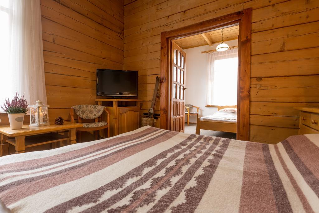 Hôtel Lipowy Dwor à Zakopane Extérieur photo