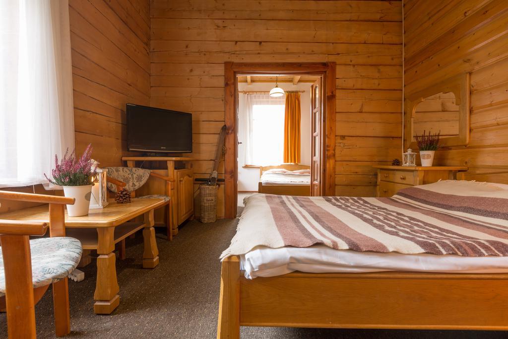 Hôtel Lipowy Dwor à Zakopane Extérieur photo