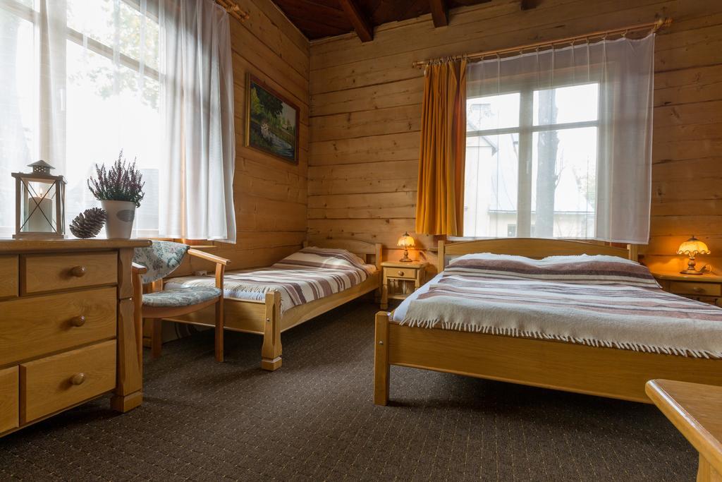 Hôtel Lipowy Dwor à Zakopane Extérieur photo
