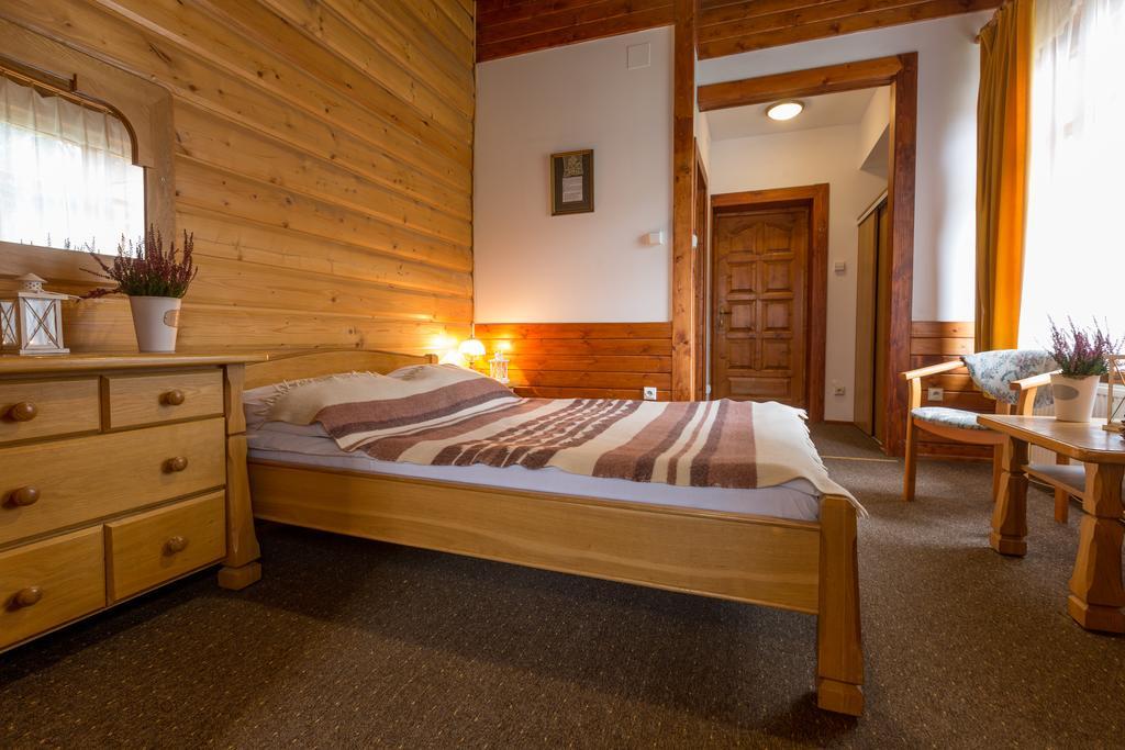 Hôtel Lipowy Dwor à Zakopane Extérieur photo